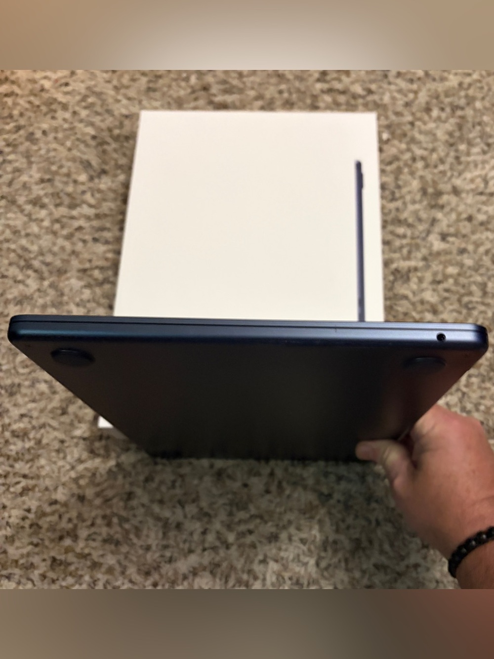 2025 Apple MacBook Air 13" M4 10C GPU 4.5GHz 16GB RAM 256GB SSD MW123LL/A Black - Picture 7 of 13